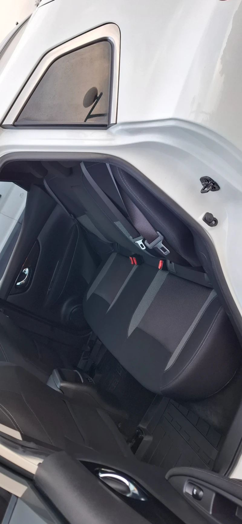Nissan Qashqai 1.3 Facelift 360  Camera Бяла Перла , снимка 15 - Автомобили и джипове - 52642756