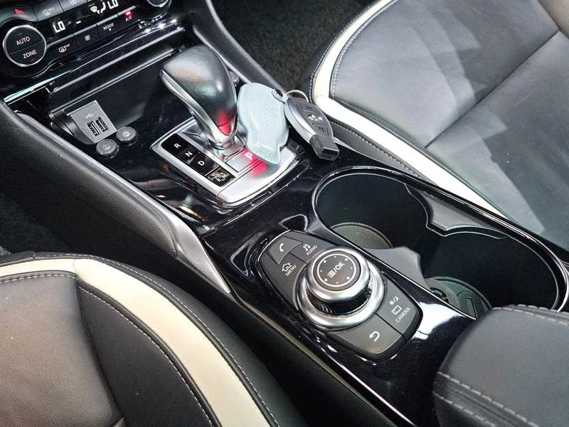 Infiniti Q30 2.0 Sport Proassist| 208�.�. | Mobile.bg � ����������� 9