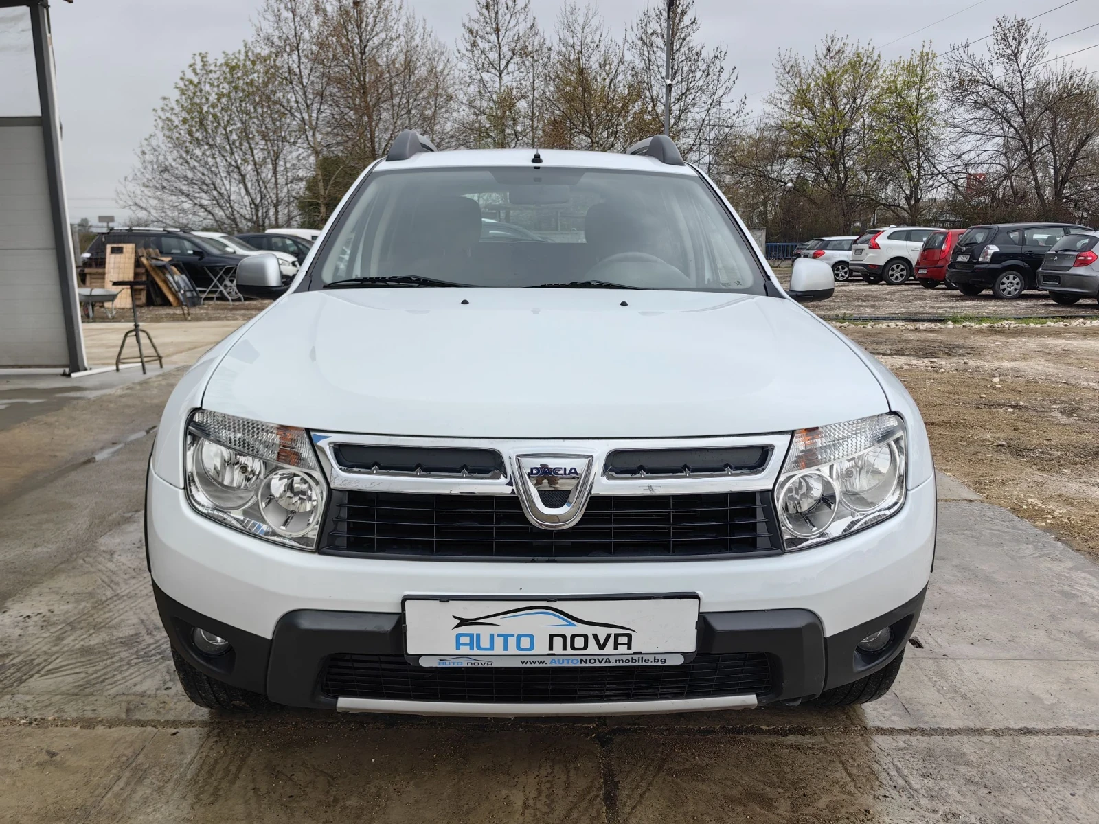 Dacia Duster 1.6 БЕНЗИН 105 К.С. ГАЗ УНИКАЛНО СЪСТОЯНИЕ! НОВА! - изображение 2