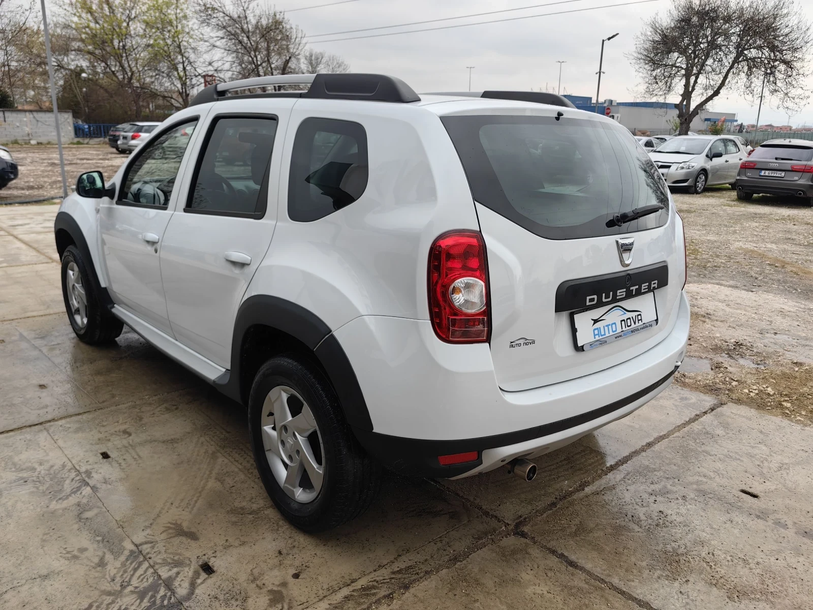 Dacia Duster 1.6 БЕНЗИН 105 К.С. ГАЗ УНИКАЛНО СЪСТОЯНИЕ! НОВА! - изображение 5