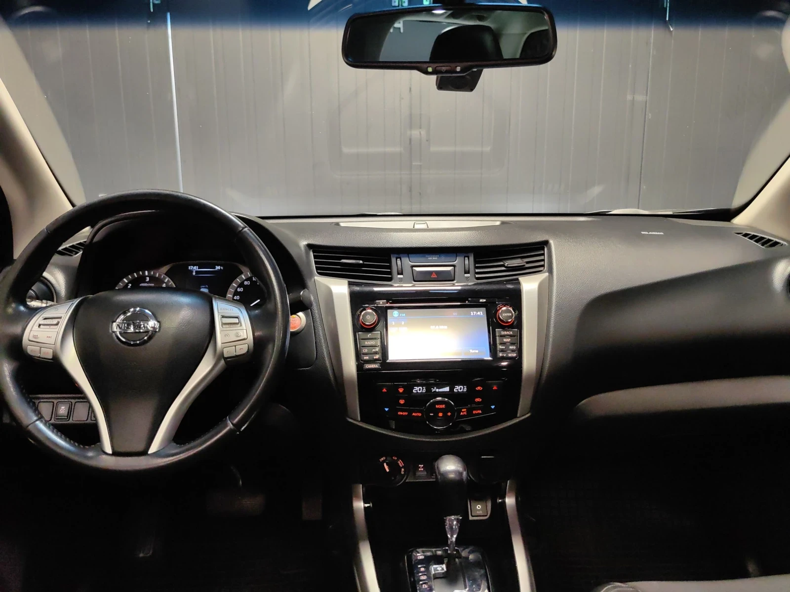 Nissan Navara TEKNA/2.3/1-ВИ СОБСТВЕНИК/N1/360/Keyless/РЕГИСТР. - изображение 10