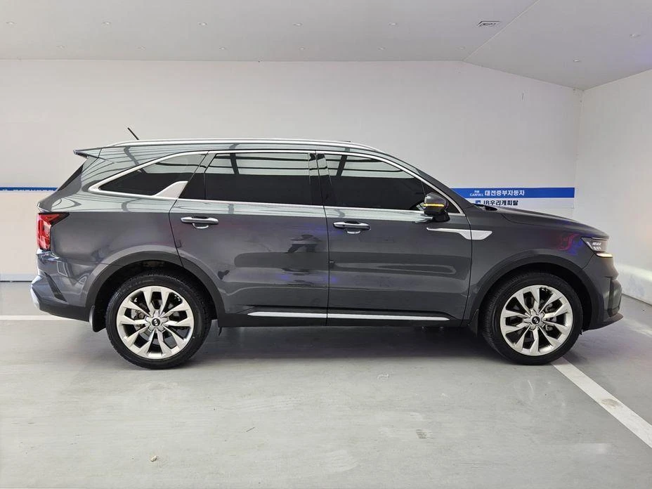 Kia Sorento Diesel 2.2 2WD Trendy * НАЙ-ДОБРА ЦЕНА В БЪЛГАРИЯ* - изображение 6