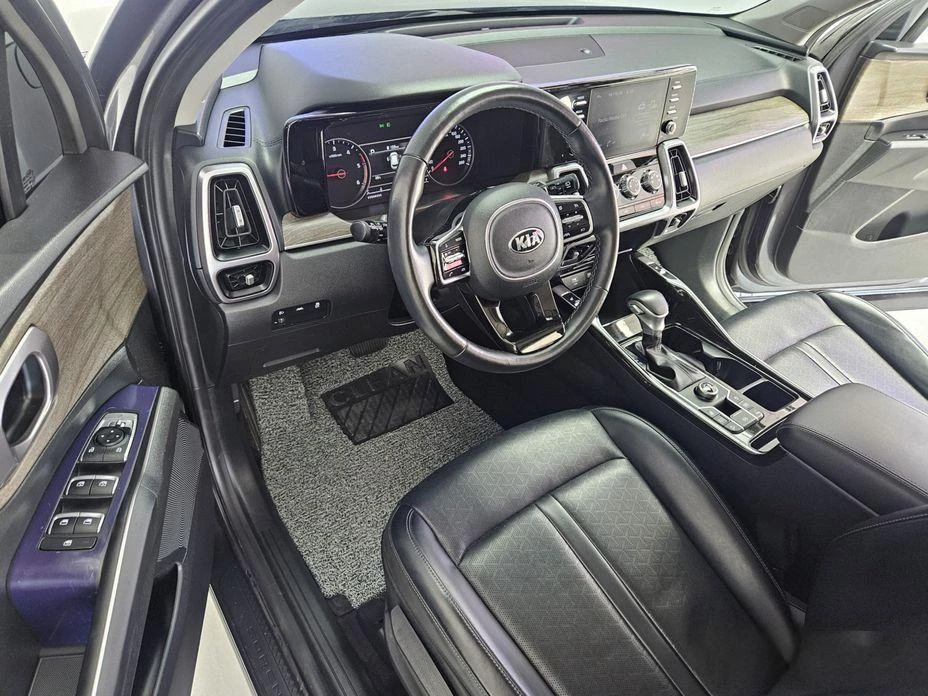 Kia Sorento Diesel 2.2 2WD Trendy * НАЙ-ДОБРА ЦЕНА В БЪЛГАРИЯ* - изображение 8
