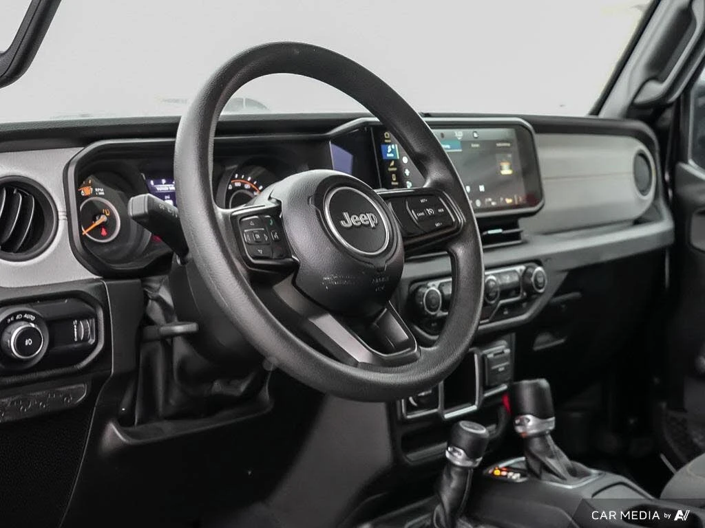 Jeep Wrangler Sport 2-Door 4WD | Mobile.bg   9