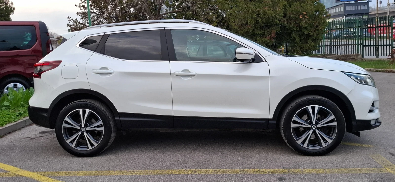 Nissan Qashqai 1.3 Facelift 360  Camera Бяла Перла  - изображение 8