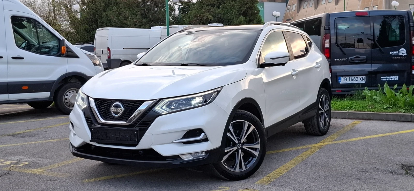 Nissan Qashqai 1.3 Facelift 360  Camera Бяла Перла  - изображение 3