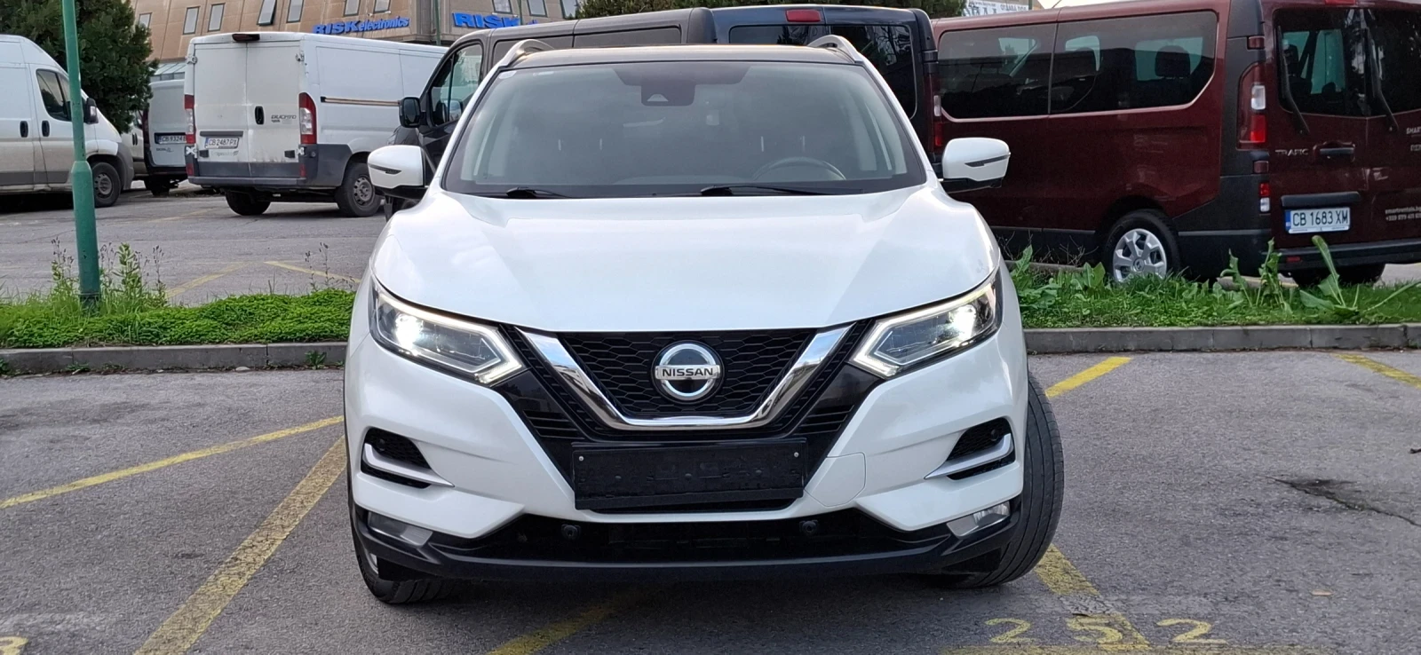 Nissan Qashqai 1.3 Facelift 360  Camera Бяла Перла  - изображение 2