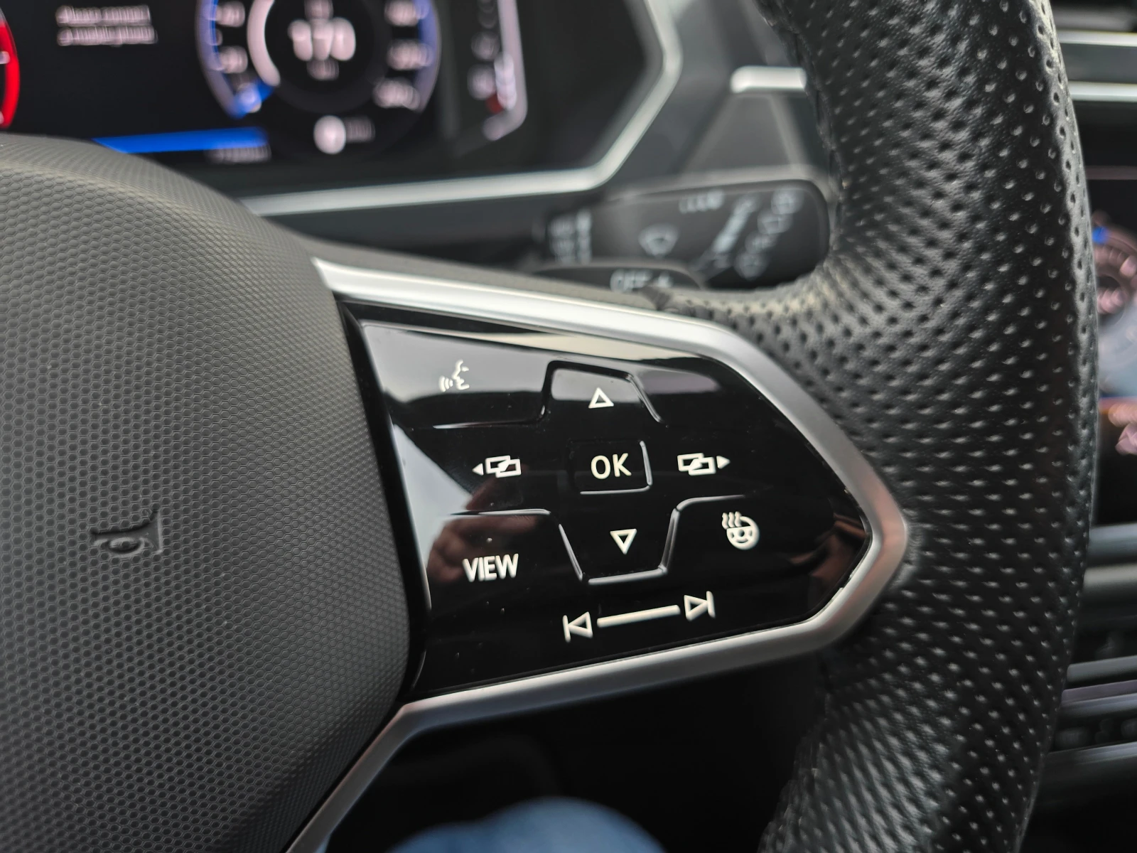 VW Tiguan 2.0 TSI/R-LINE/ALLSPACE/7 места, снимка 14 - Автомобили и джипове - 53736283