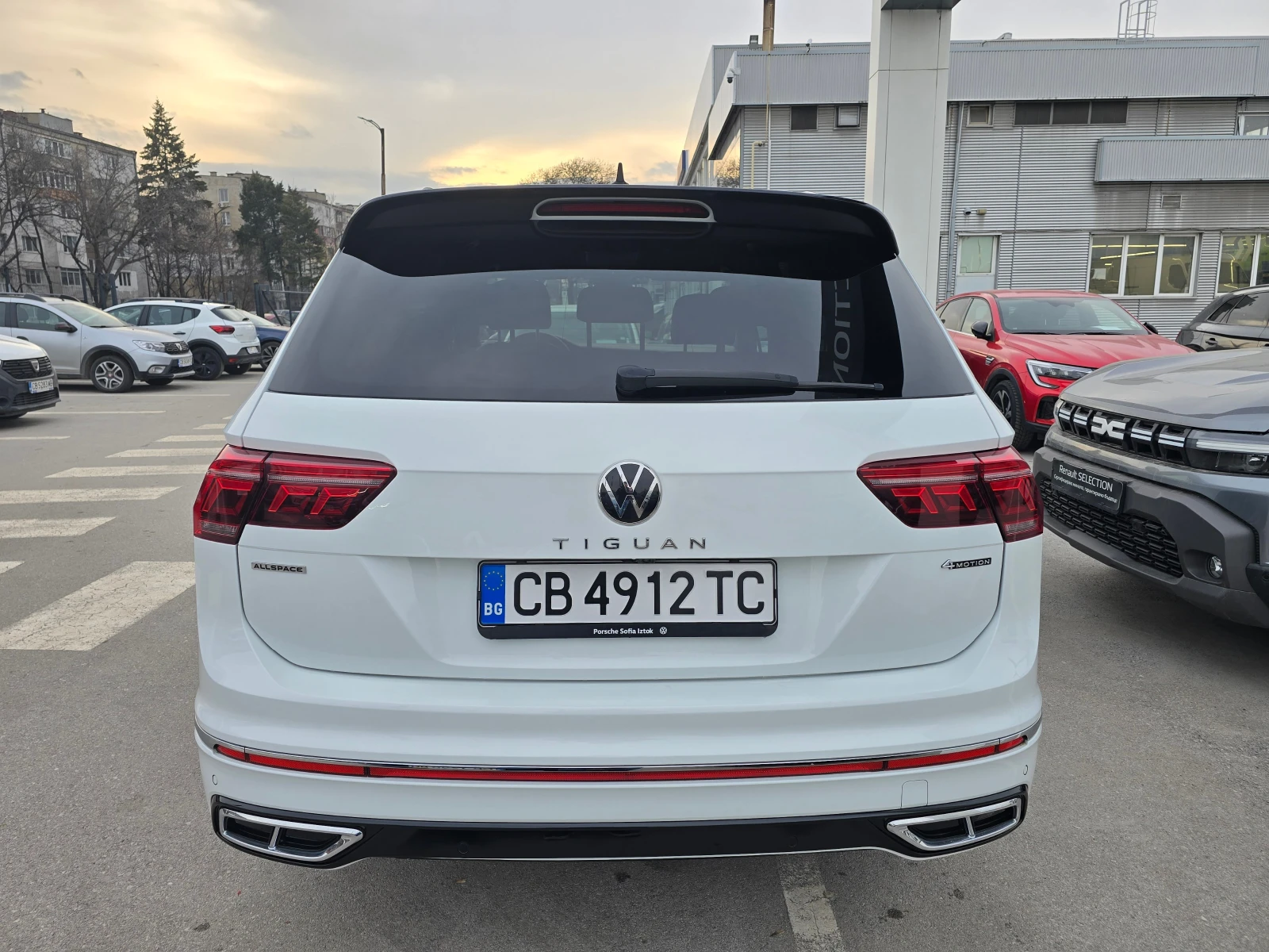 VW Tiguan 2.0 TSI/R-LINE/ALLSPACE/7 места - изображение 4