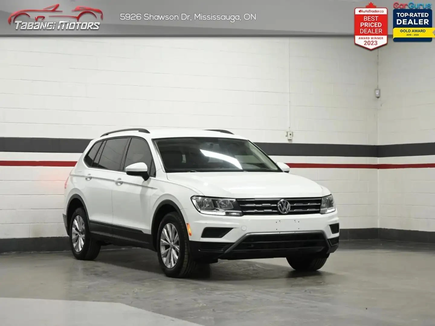 VW Tiguan Без Инцидент * Carplay * Подгрев * , снимка 3 - Автомобили и джипове - 53990827