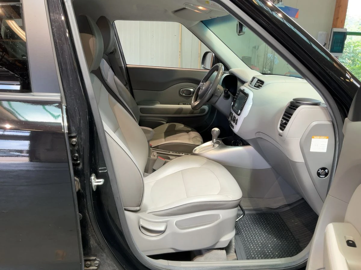 Kia Soul ОЧАКВАН ВНОС СМЯНА НА ЦВЯТ 1000евро, снимка 7 - Автомобили и джипове - 54793065