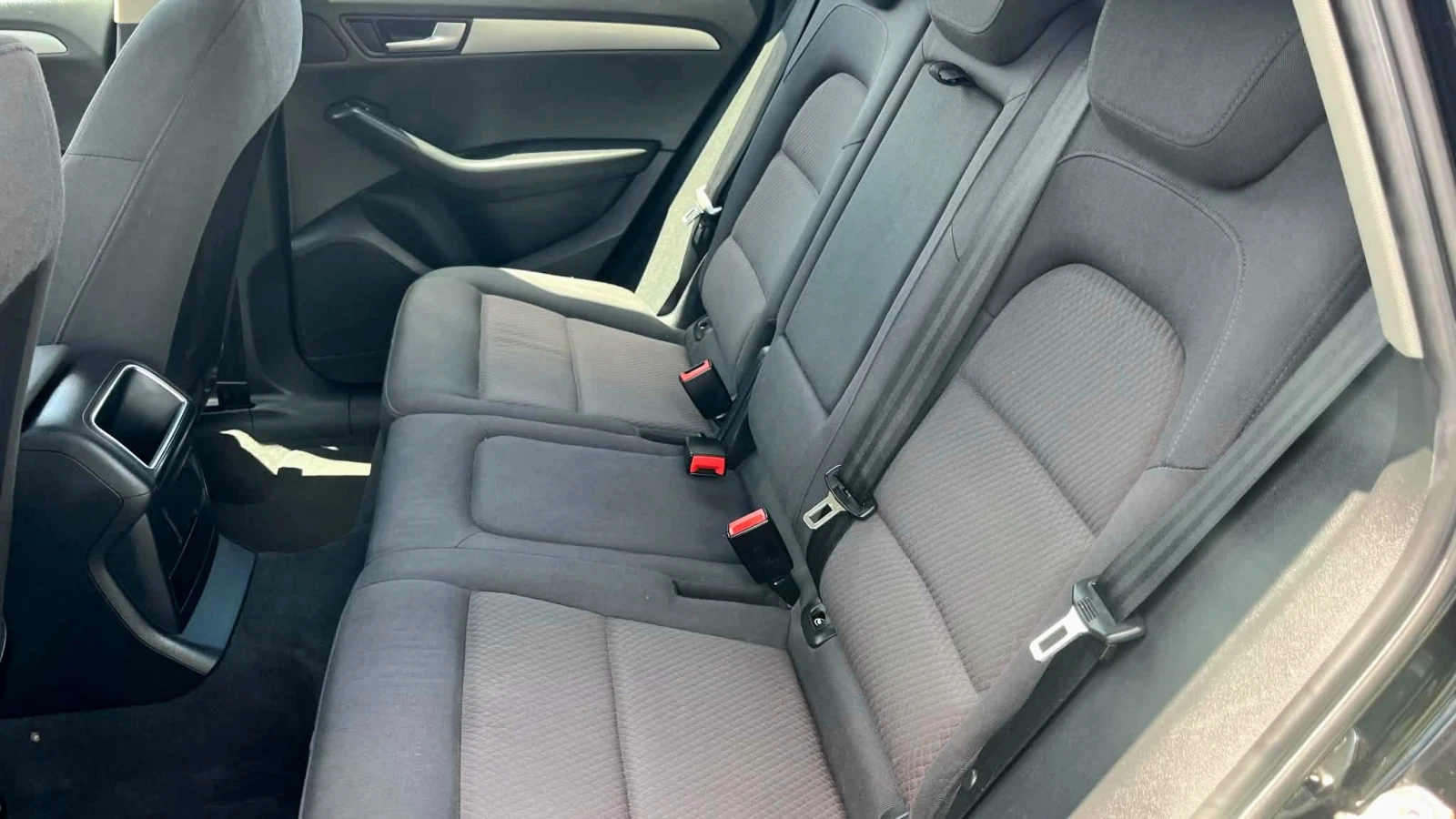 Audi Q5 2.0 TDI -4x4, снимка 11 - Автомобили и джипове - 54978366