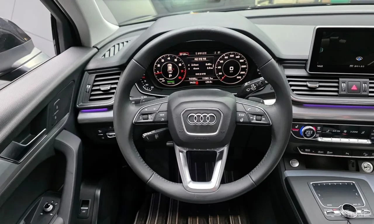 Audi Q5 FY 45 TFSI quattro | Панорама | Кожа | LED | , снимка 13 - Автомобили и джипове - 54995731