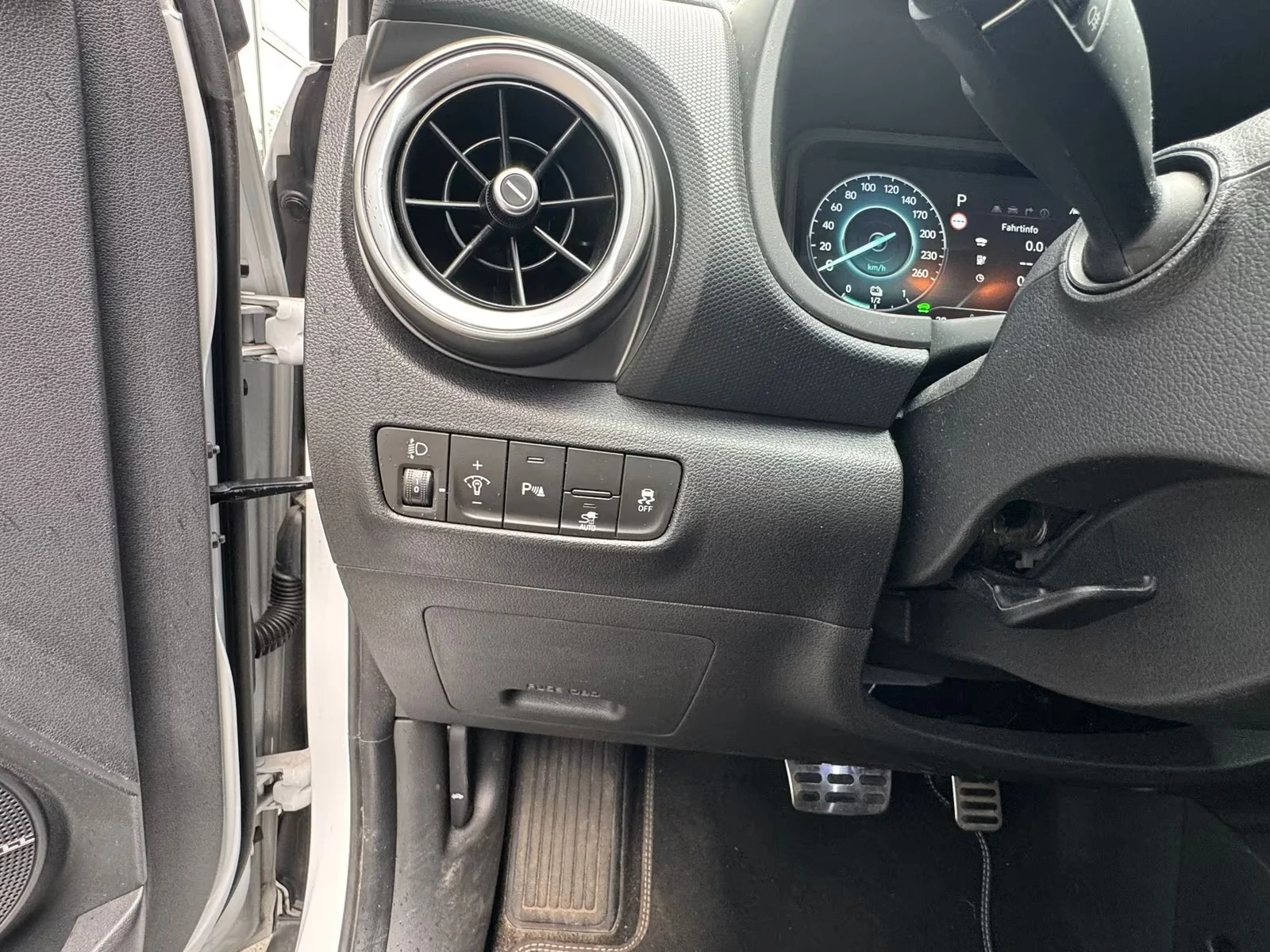 Hyundai Kona TREND* 64KW* ГАРАНЦИЯ, снимка 10 - Автомобили и джипове - 55162679