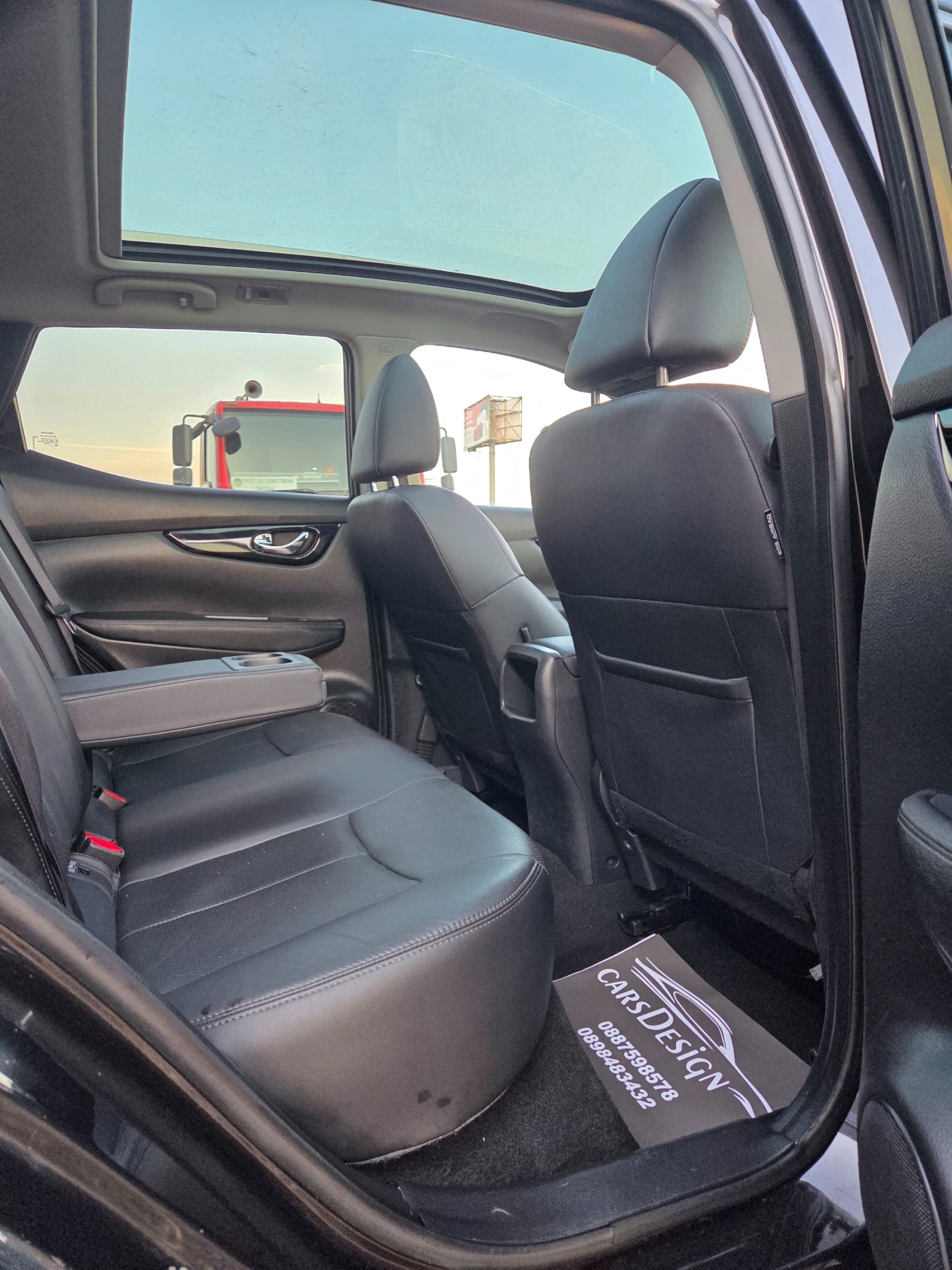 Nissan Qashqai 1.6 БЕНЗИН-УНИКАЛЕН, снимка 12 - Автомобили и джипове - 55943811