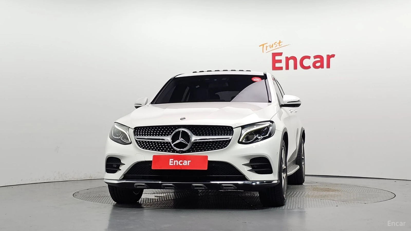 Mercedes-Benz GLC 220 4MATIC AMG PKG| 360| ПАНО| ПОДГРЕВ, снимка 3 - Автомобили и джипове - 56163321