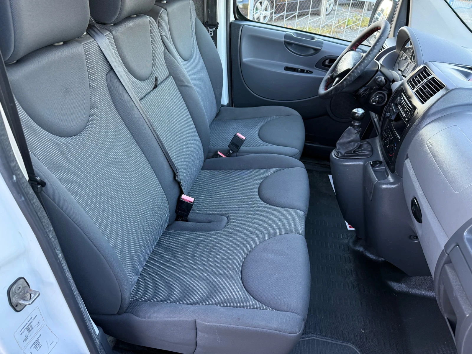 Peugeot Expert 2.0HDI - изображение 10