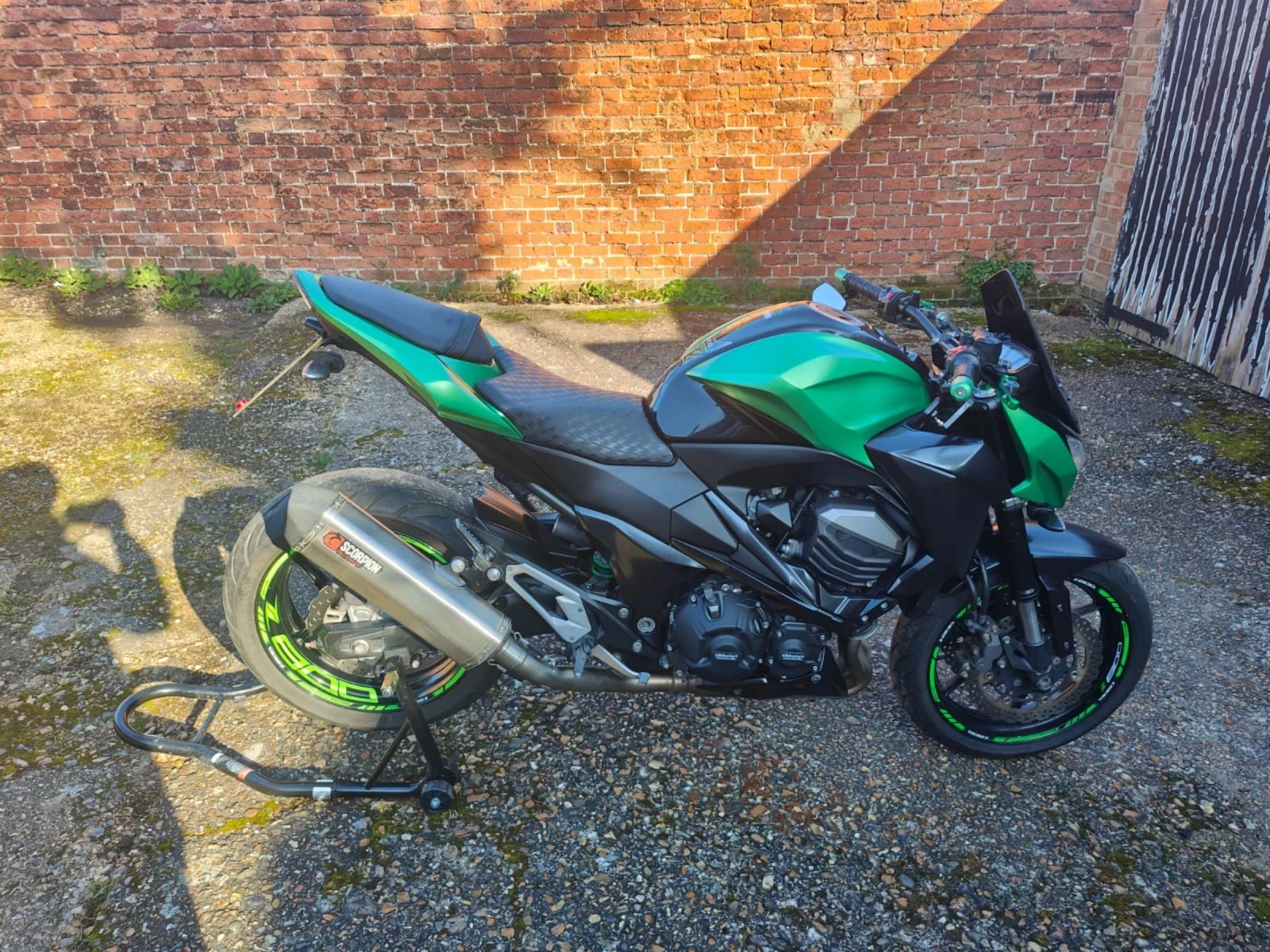 Kawasaki Z 800, снимка 14 - Мотоциклети и мототехника - 54385837