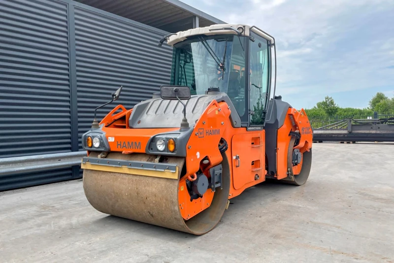 Валяк Hamm HD+ 110i VV