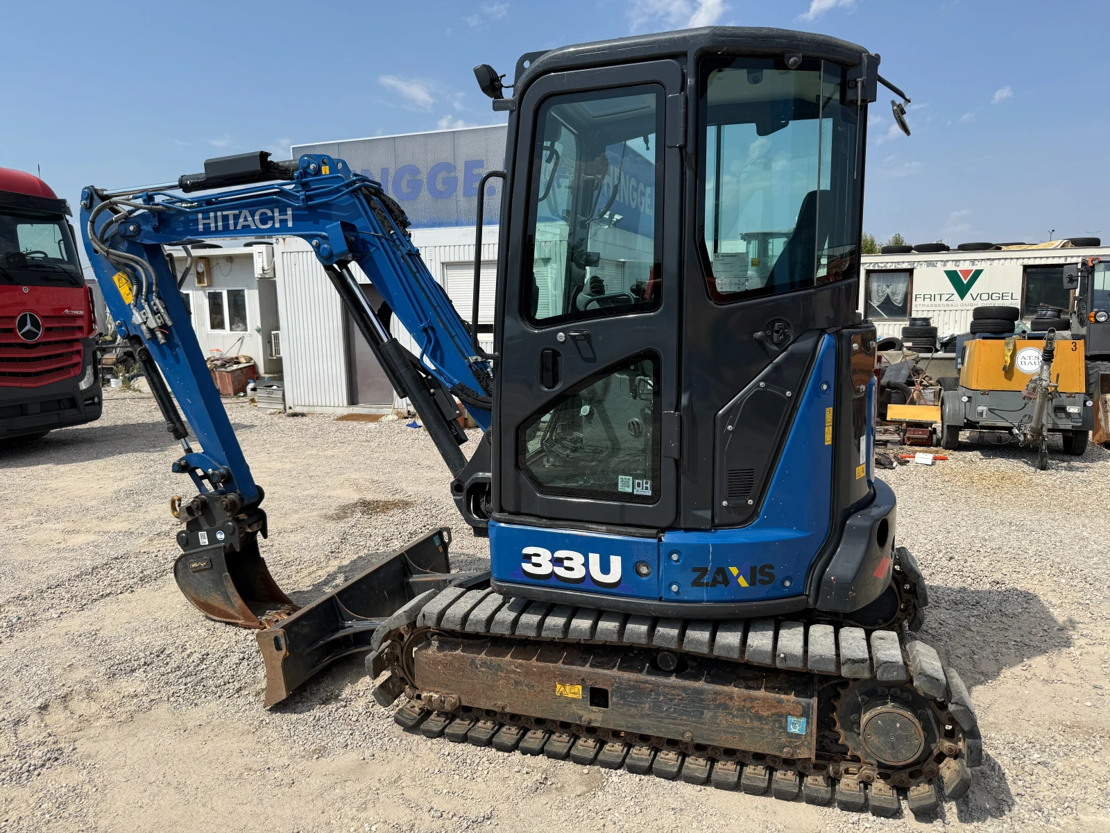 Багер Hitachi ZX 33U-6, снимка 5 - Индустриална техника - 55803486