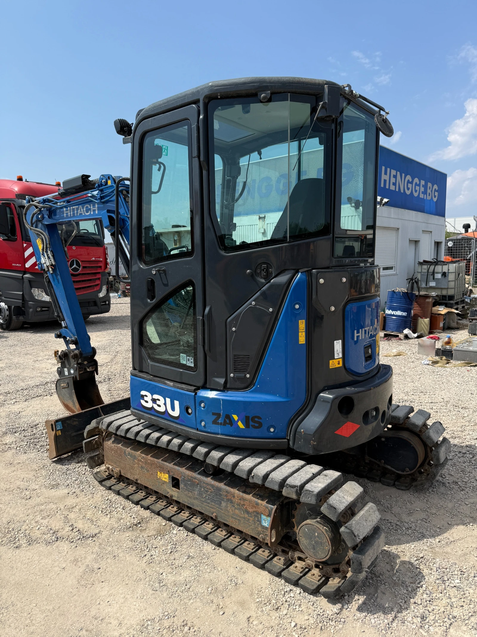 Багер Hitachi ZX 33U-6, снимка 6 - Индустриална техника - 55803486