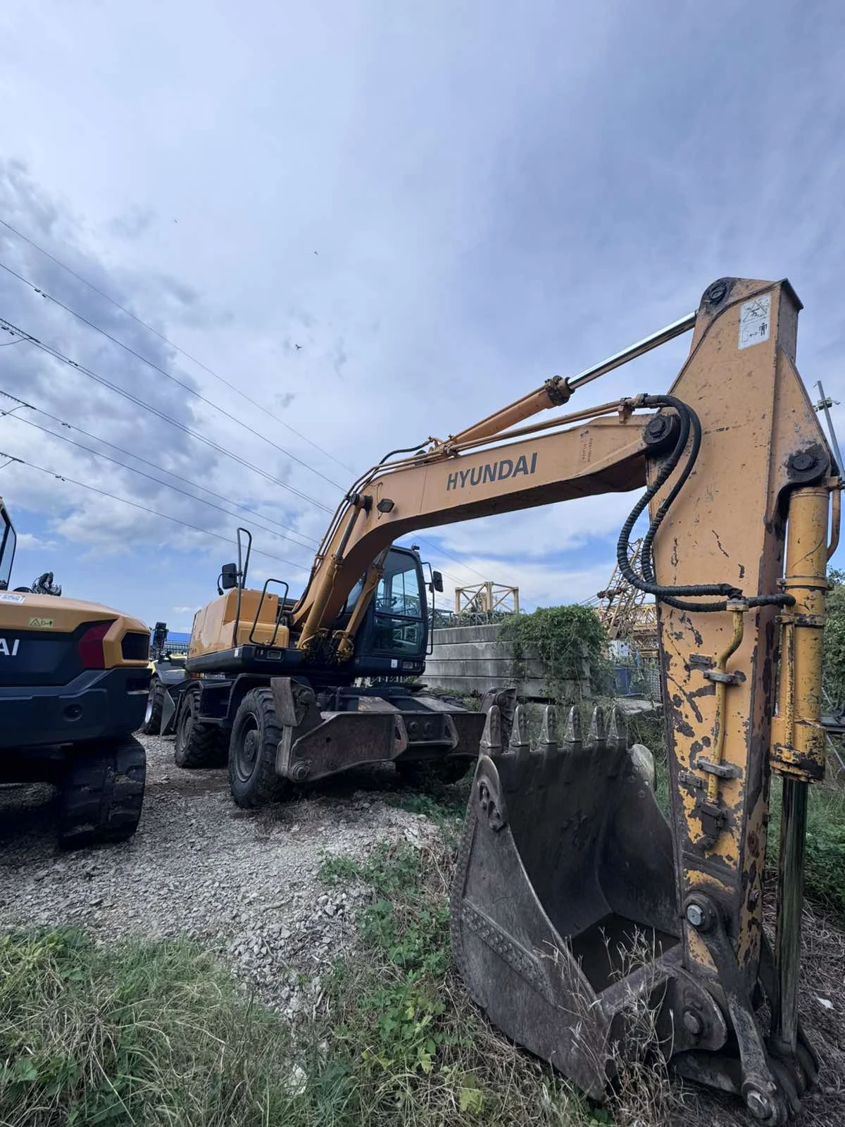 Багер Hyundai  Robex 170W-7A
