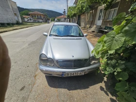     Mercedes-Benz C 220