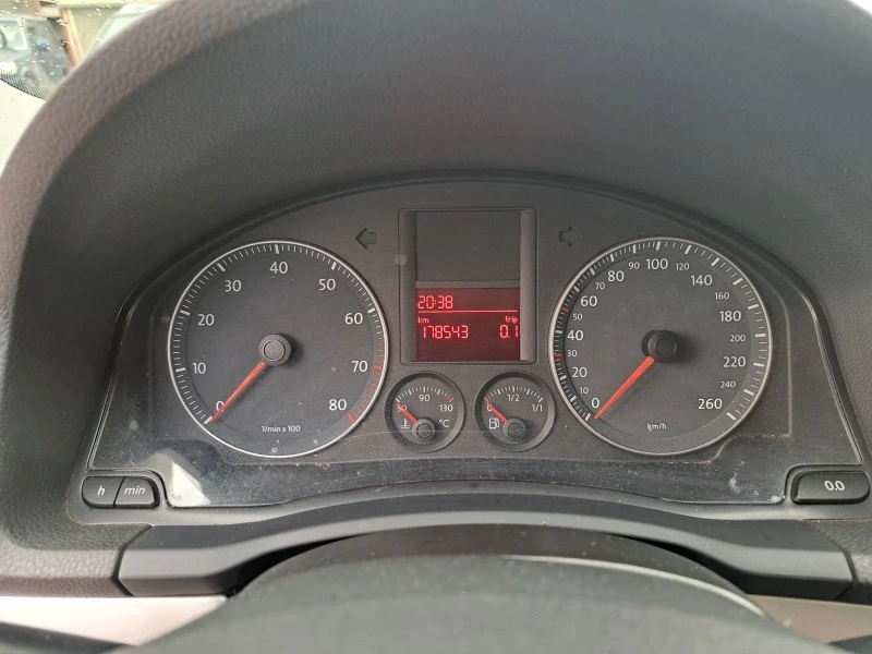 VW Golf 1.6.GPL.102ks, снимка 13 - Автомобили и джипове - 44702201