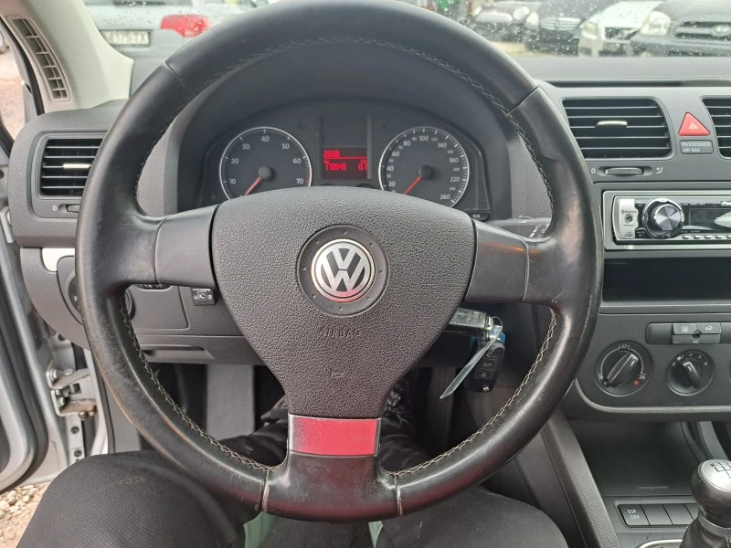 VW Golf 1.6.GPL.102ks, снимка 12 - Автомобили и джипове - 44702201