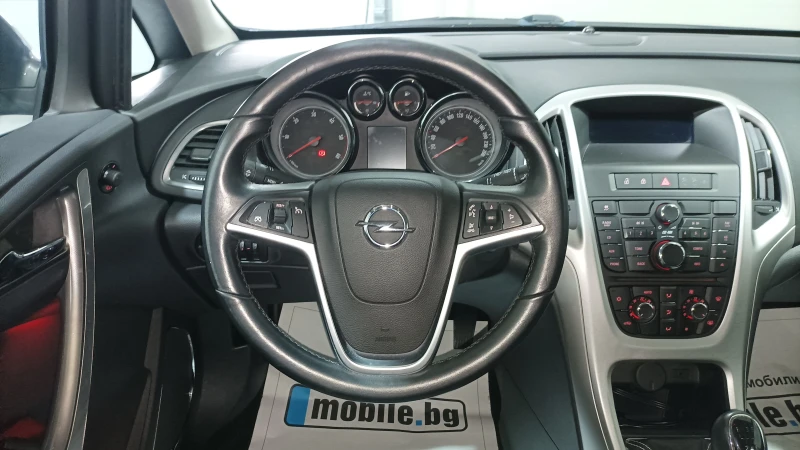 Opel Astra 1.7 d, снимка 12 - Автомобили и джипове - 47556764