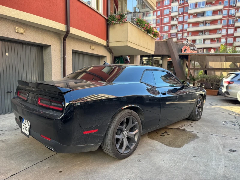 Dodge Challenger, снимка 3 - Автомобили и джипове - 47559978