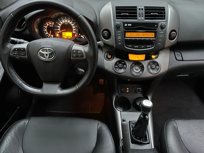 Toyota Rav4 2, 2 D-4D 4X4, снимка 7 - Автомобили и джипове - 47979577