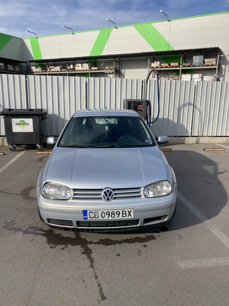 VW Golf, снимка 2 - Автомобили и джипове - 47621268