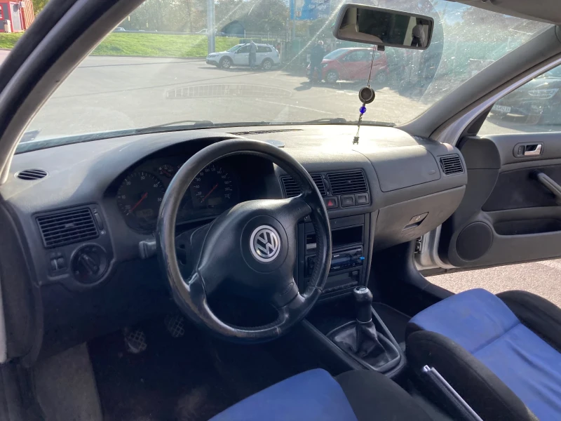 VW Golf, снимка 7 - Автомобили и джипове - 47621268