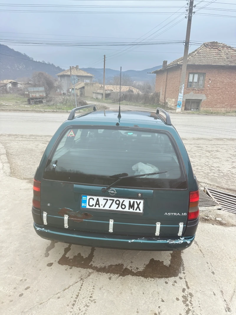 Opel Astra 1.6, снимка 3 - Автомобили и джипове - 49143714