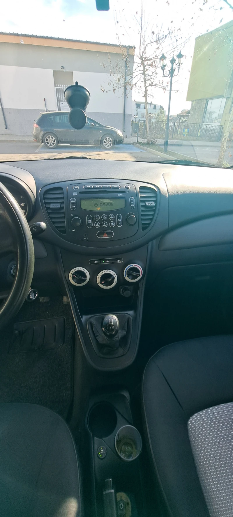 Hyundai I10 1.1 Газ, снимка 6 - Автомобили и джипове - 49419571