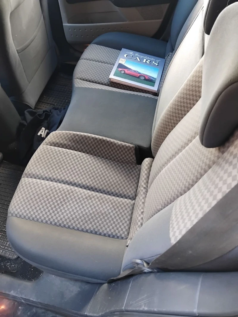 Renault Megane, снимка 4 - Автомобили и джипове - 52856401