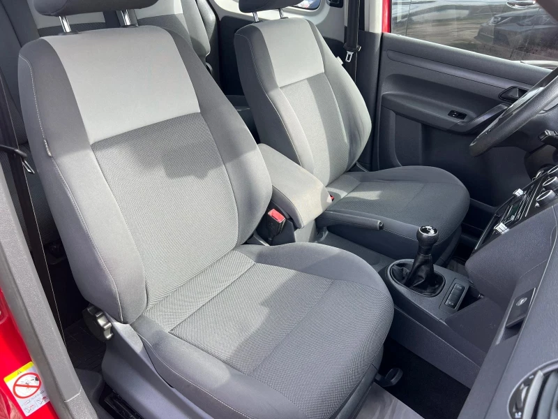 VW Caddy Life пътник, снимка 13 - Автомобили и джипове - 52132344