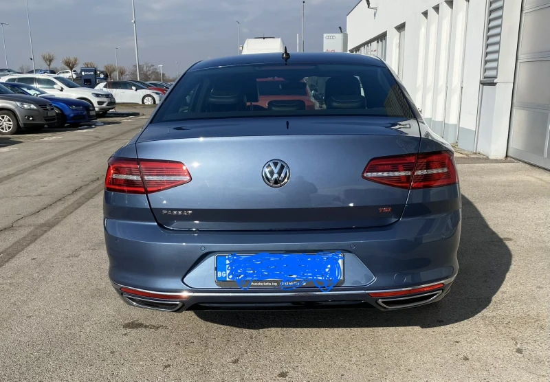 VW Passat R-Line 1.8 TSI + втори комплект лети джанти, снимка 4 - Автомобили и джипове - 52219723