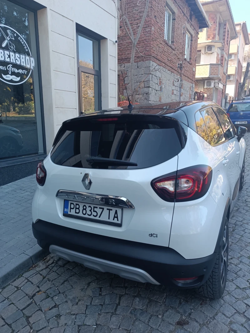 Renault Captur Dci, снимка 4 - Автомобили и джипове - 52434237