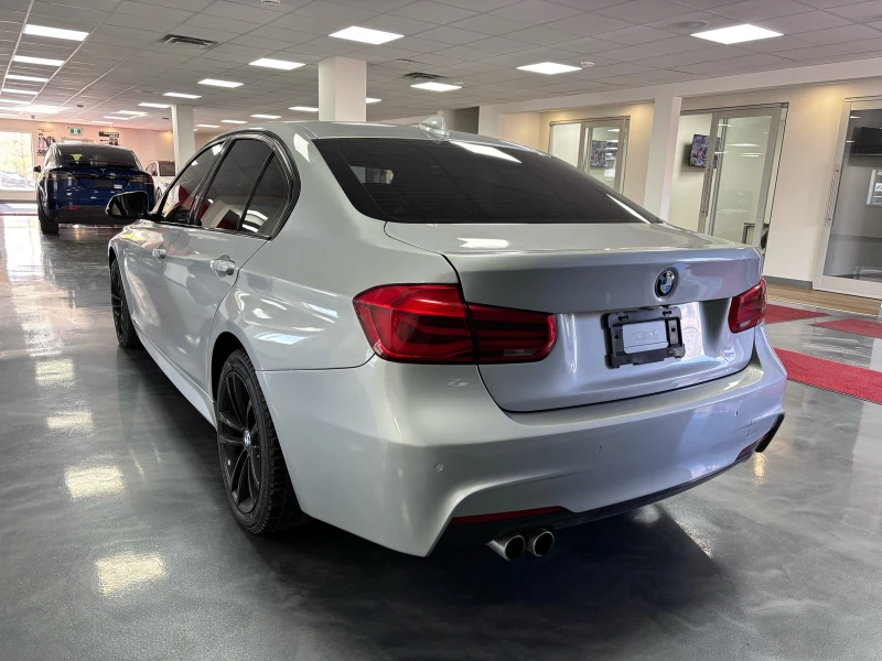 BMW 330 XDRIVE M PACK* HEAD UP* HARMAN* LANE ASSIST* 360, снимка 6 - Автомобили и джипове - 52551914