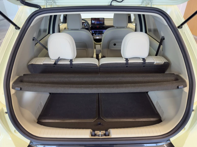 Hyundai Inster 49 kWh EXCLUSIVE, снимка 16 - Автомобили и джипове - 52661034