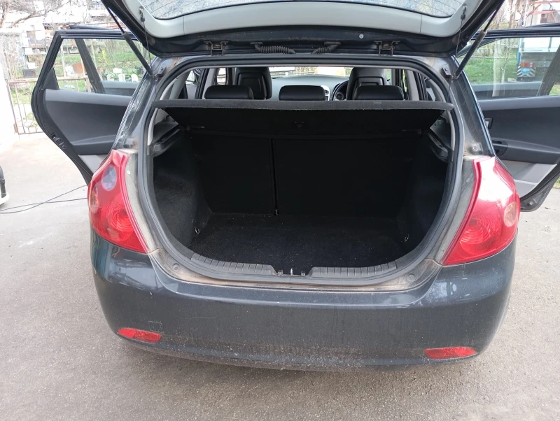 Kia Ceed, снимка 9 - Автомобили и джипове - 52677565