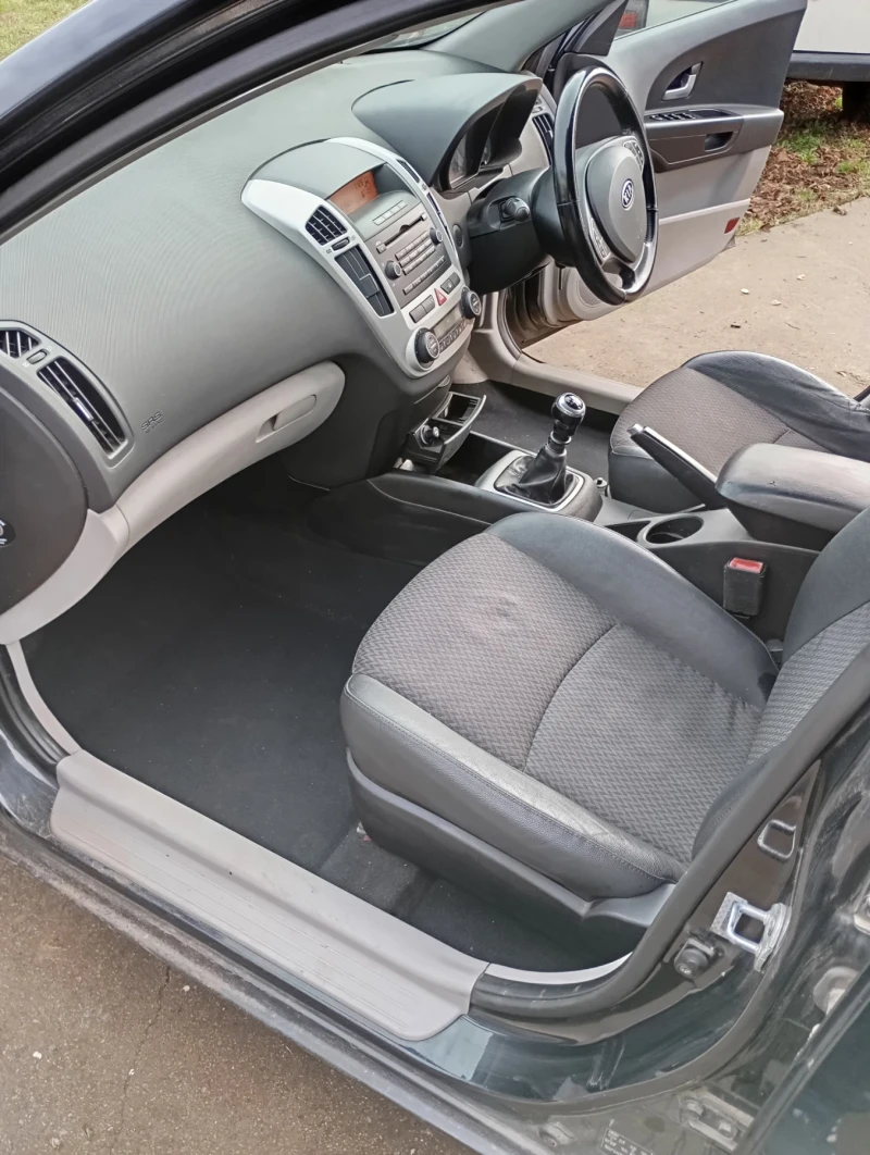 Kia Ceed, снимка 6 - Автомобили и джипове - 52677565