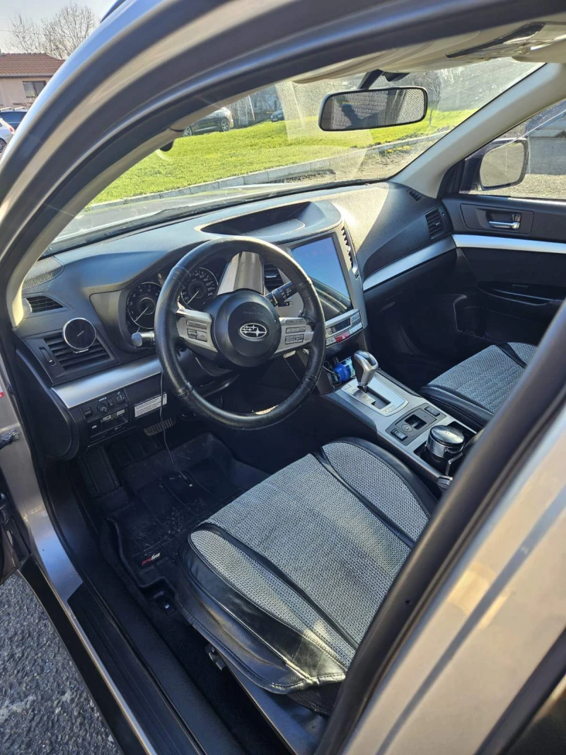 Subaru Outback 2.5, снимка 4 - Автомобили и джипове - 53056111