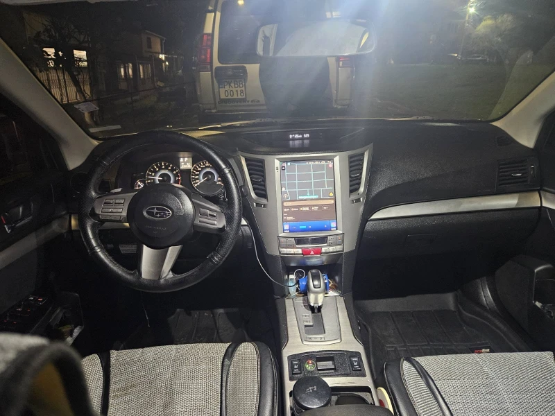 Subaru Outback 2.5, снимка 3 - Автомобили и джипове - 53056111