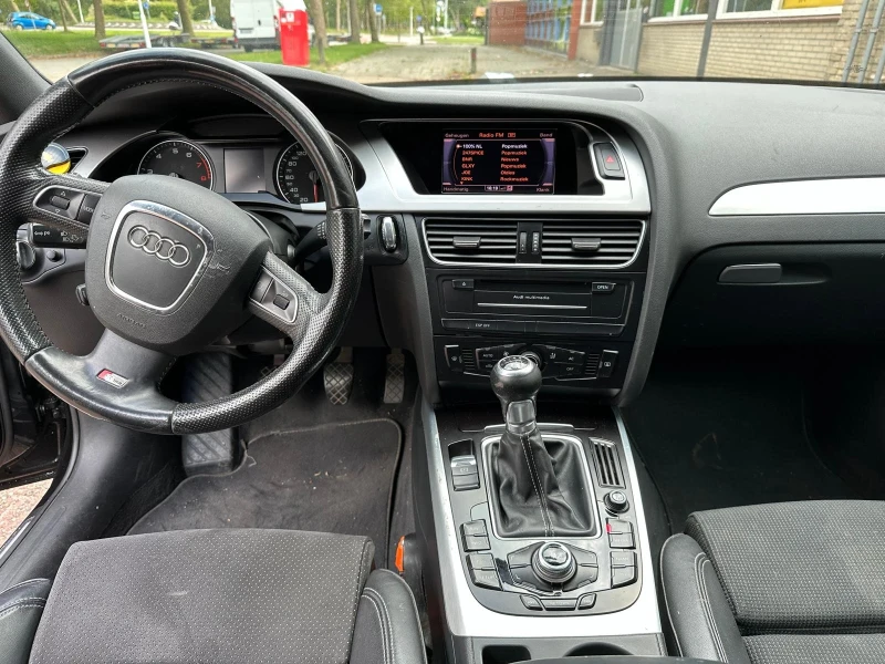Audi A4, снимка 12 - Автомобили и джипове - 53593775