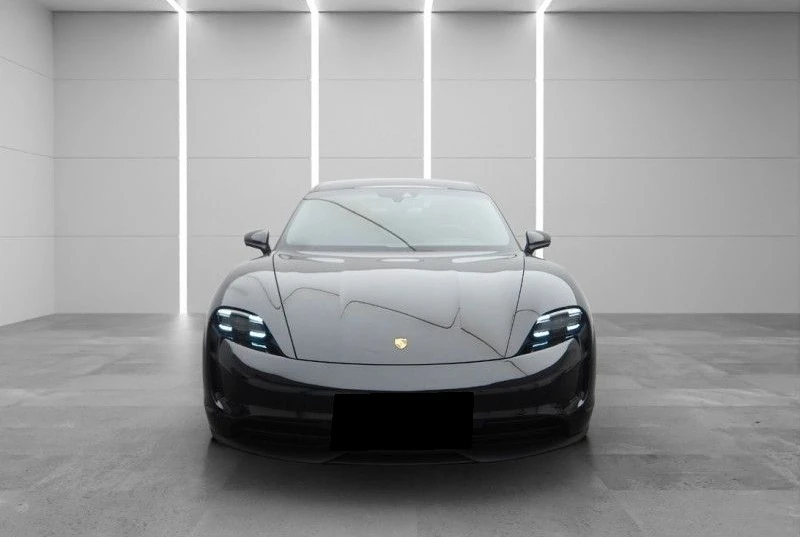 Porsche Taycan  - изображение 2