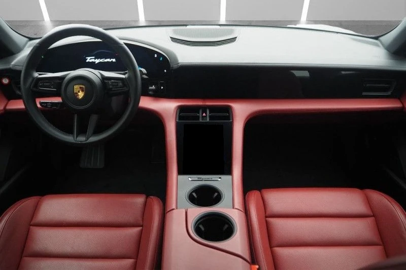 Porsche Taycan  - изображение 8