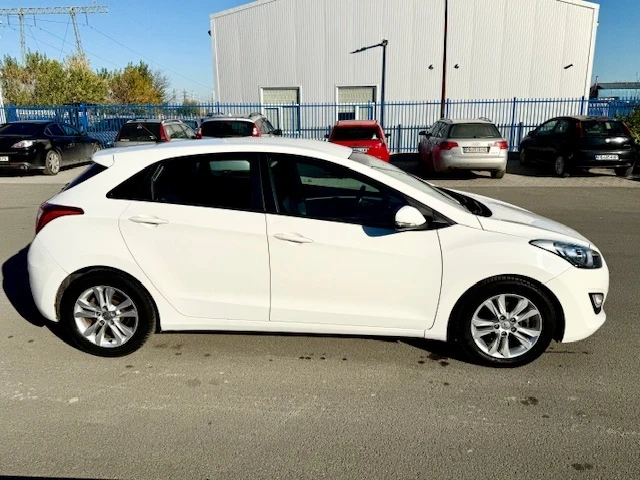Hyundai I30 1.6CRDI-2014г - изображение 2